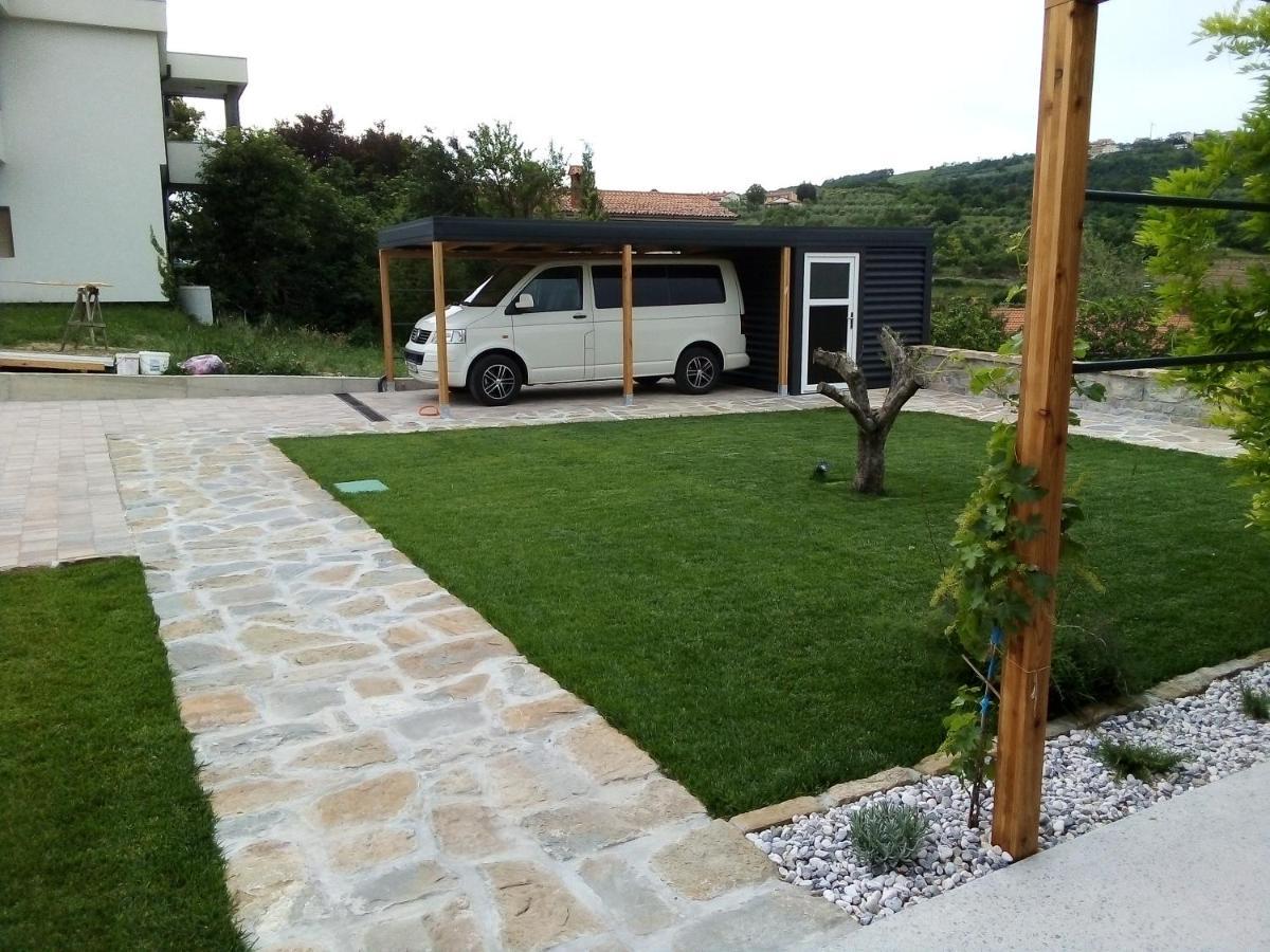 Casa Miranda - Family Comfort In A Quiet Area, Near The Sea, With Bbq And Free Parking Zgornje Skofije Exterior foto