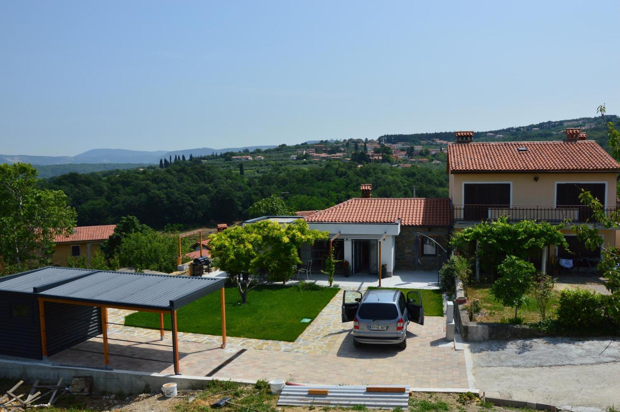 Casa Miranda - Family Comfort In A Quiet Area, Near The Sea, With Bbq And Free Parking Zgornje Skofije Exterior foto