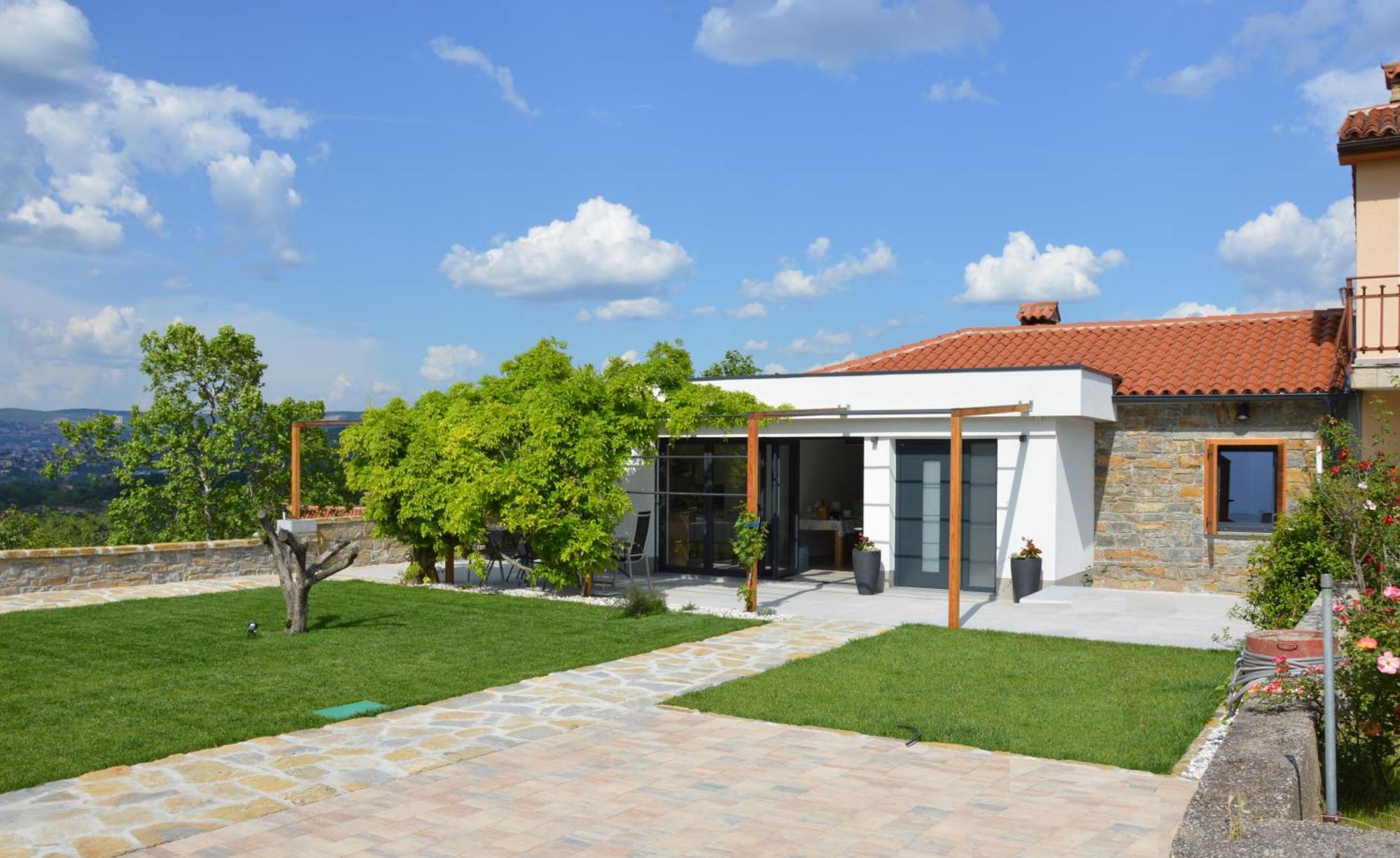 Casa Miranda - Family Comfort In A Quiet Area, Near The Sea, With Bbq And Free Parking Zgornje Skofije Exterior foto